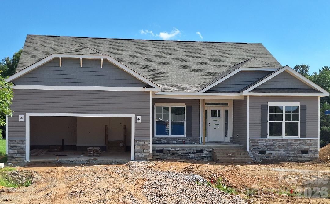 Property Photo: 1067 Penarth Drive 75 NC 28609