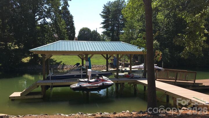 Property Photo: 3825 Chevlot Hills Road NC 28673