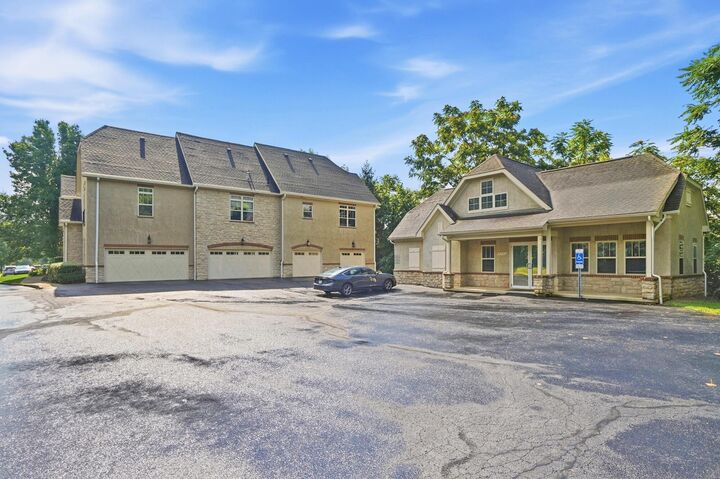 Property Photo:  2403 Keep Place  OH 43204 