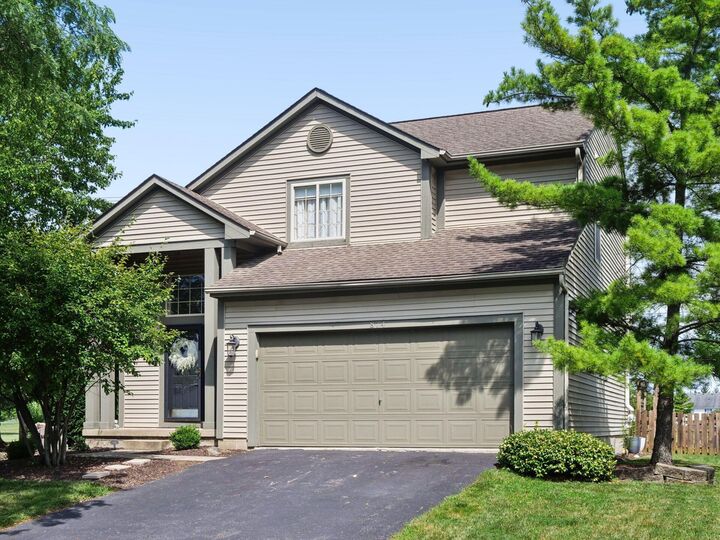 Property Photo: 874 Lynnhaven Court OH 43228