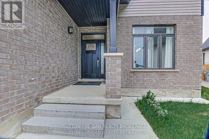 Property Photo:  98 Locky Lane  ON N0L 1R0 