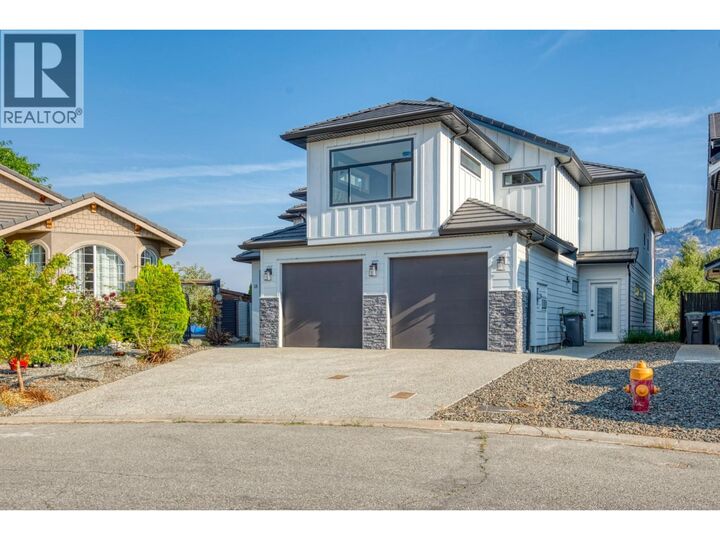 Property Photo: 18 Chardonnay Court BC V0H 1V6