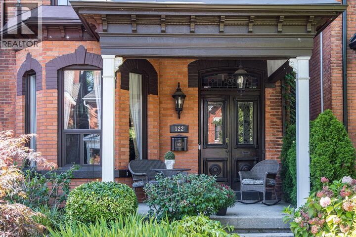 Property Photo:  122 East Avenue South  ON L8N 2T7 