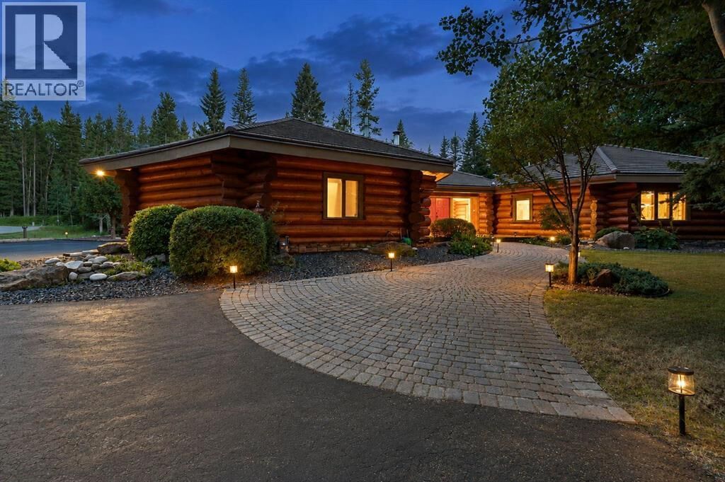 Property Photo: 3 Forest Park Place AB T0L 0K0