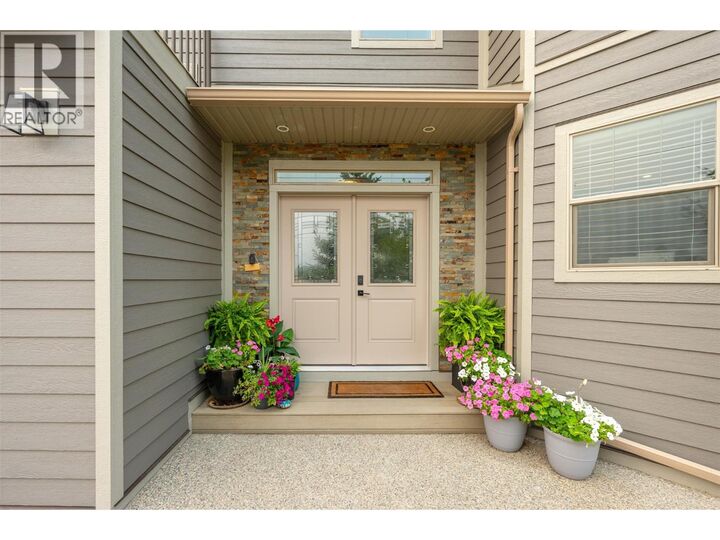 Property Photo: 317 2nd Avenue BC V0X 1N2