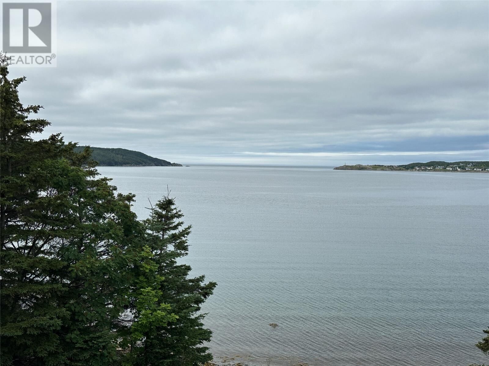 Property Photo:  80-82 Cove Road  NL A0B 1Z0 