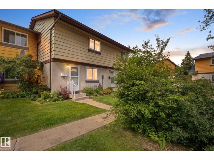 Property Photo: 152 Woodstock NW AB T5T 0H6