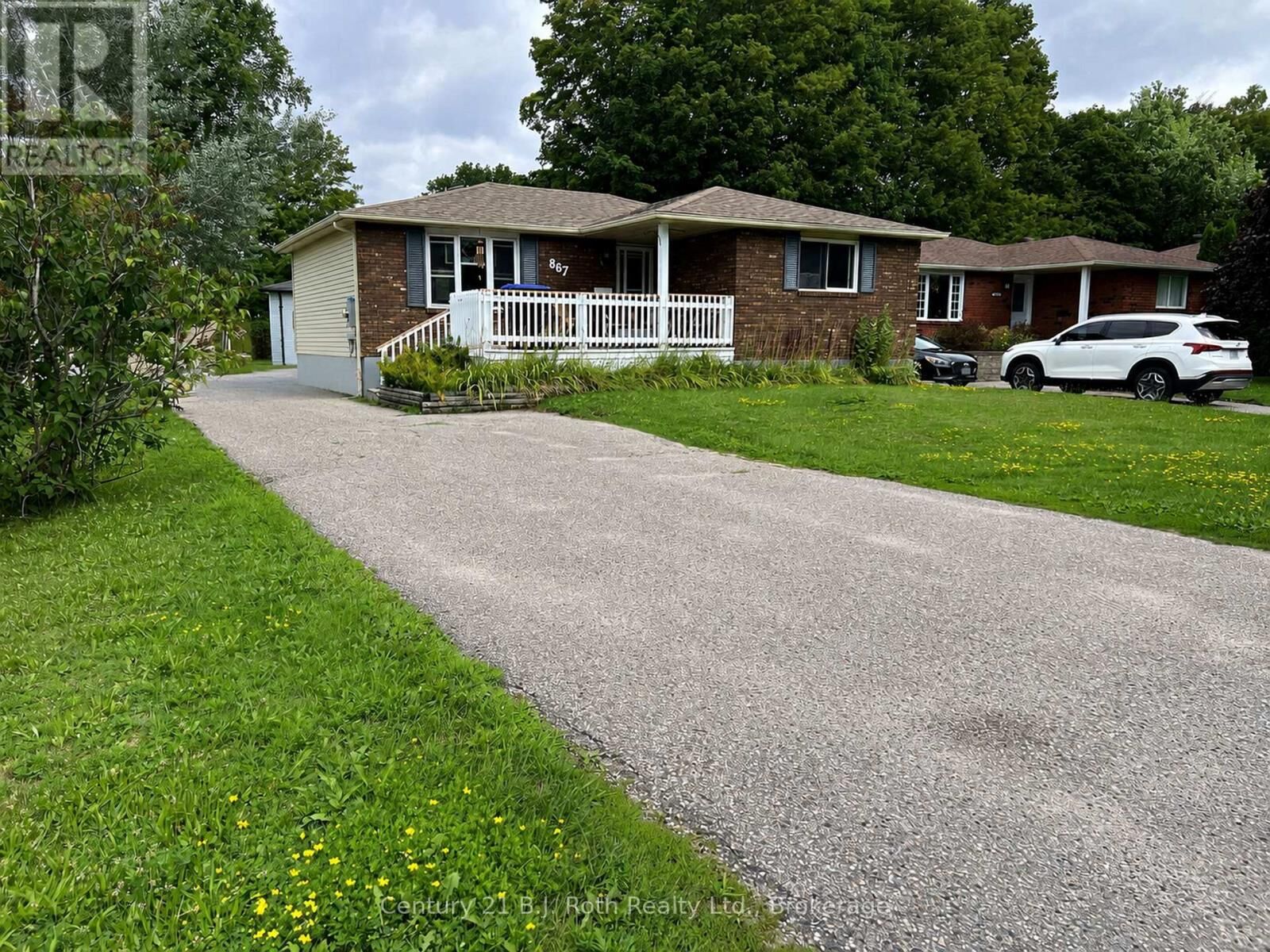 Property Photo:  867 Birchwood Drive  ON L4R 4Y3 