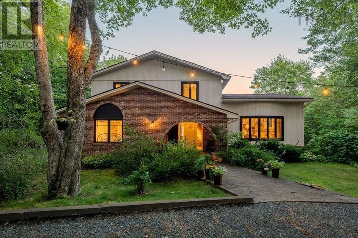 32 Halfway Lake Drive — photo 1
