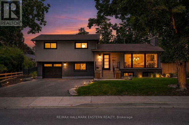 Property Photo: 780 Hopkins Avenue ON K9J 4Y8