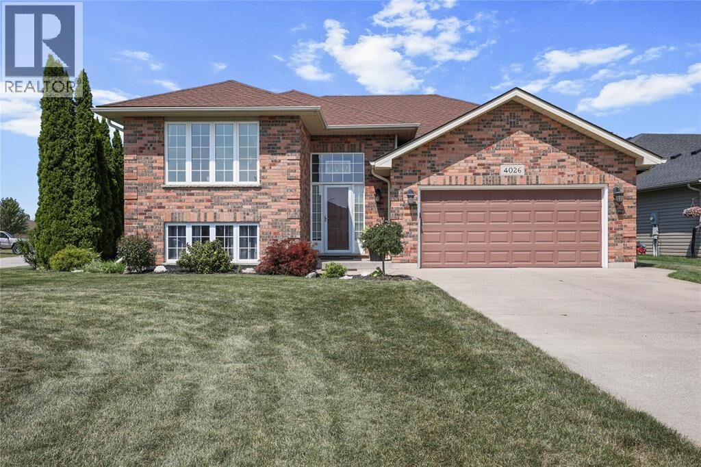 Property Photo:  4026 Applewood Drive  ON N0N 1R0 