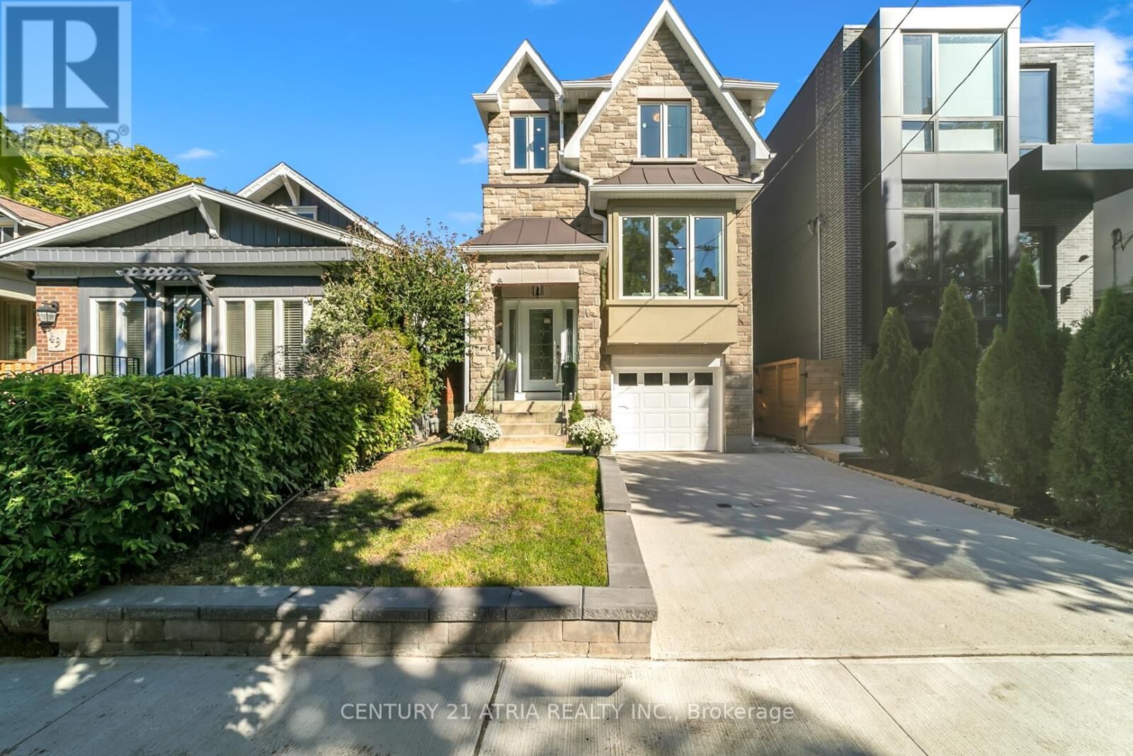 Property Photo: 47 Eighth Street ON M8V 3C2