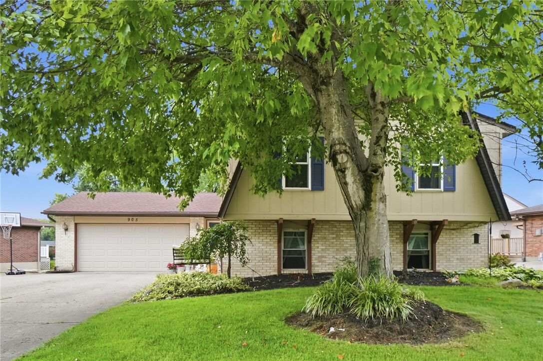 Property Photo: 905 Victoria Drive OH 45005