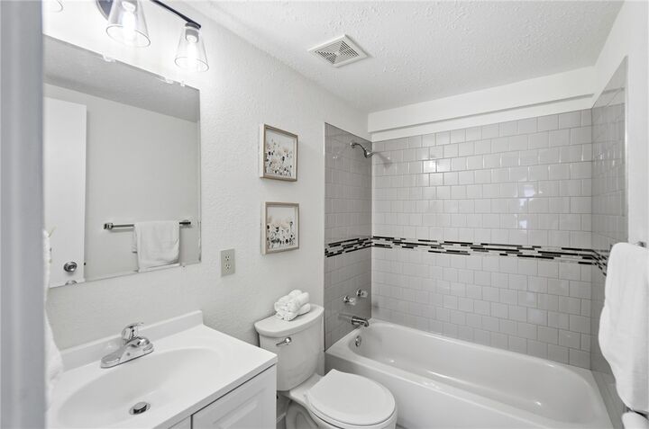 Property Photo:  2225 Brookline Avenue  OH 45420 
