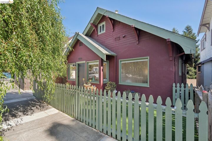 Property Photo:  364 Lester Ave  CA 94606 