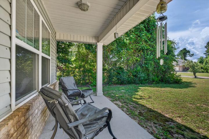 Property Photo: 8307 Toledo Street FL 32566