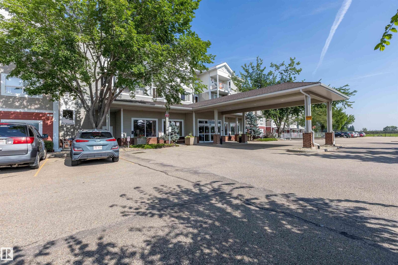 Property Photo:  8802 Southfort Drive 326  AB T8L 4R6 