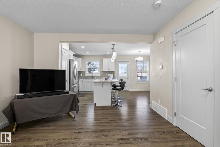 Property Photo: 4205 30 Street NW 24 AB T6T 2G9