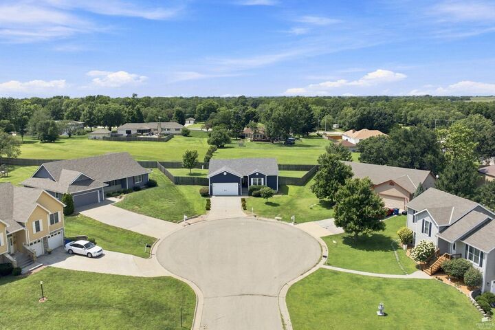 Property Photo: 2214 Elk Court KS 66441