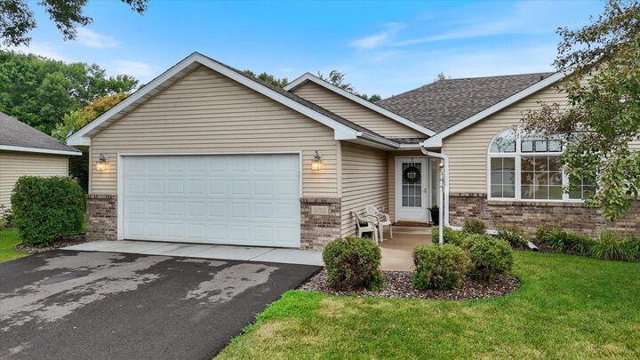 Property Photo: 938 Golden Pond Court MN 55313