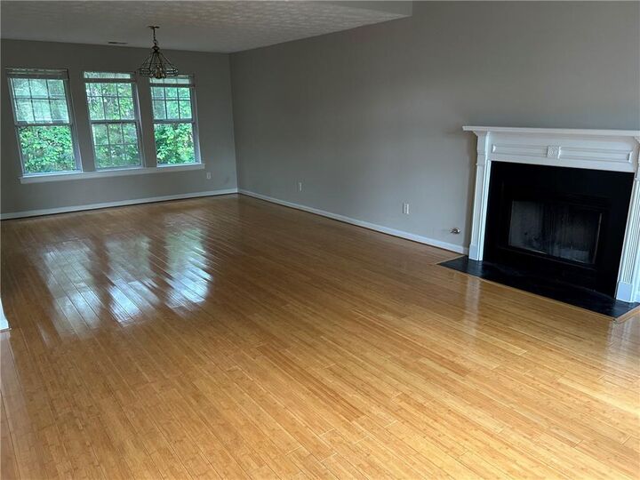 Property Photo: 733 Vinebrook Lane GA 30024