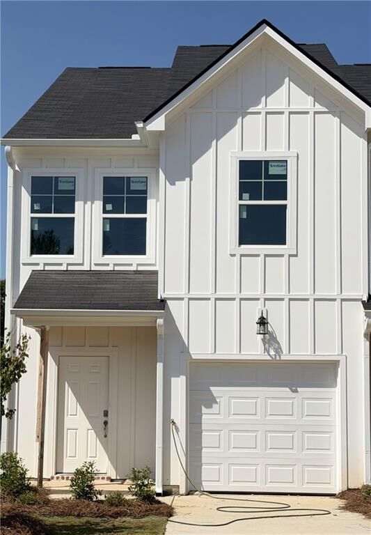 Property Photo: 321 Rolling Green Road GA 30103