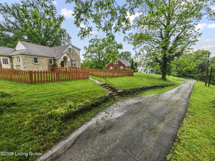 Property Photo:  137 Eastview Dr  KY 40071 