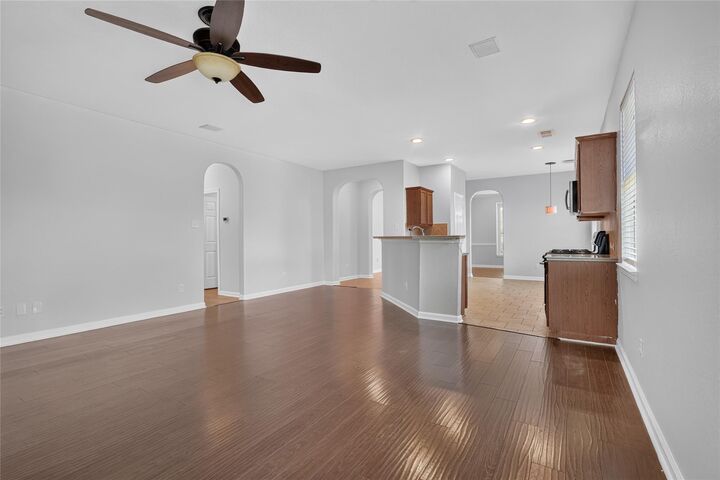 Property Photo:  419 Drake Lane  TX 77573 