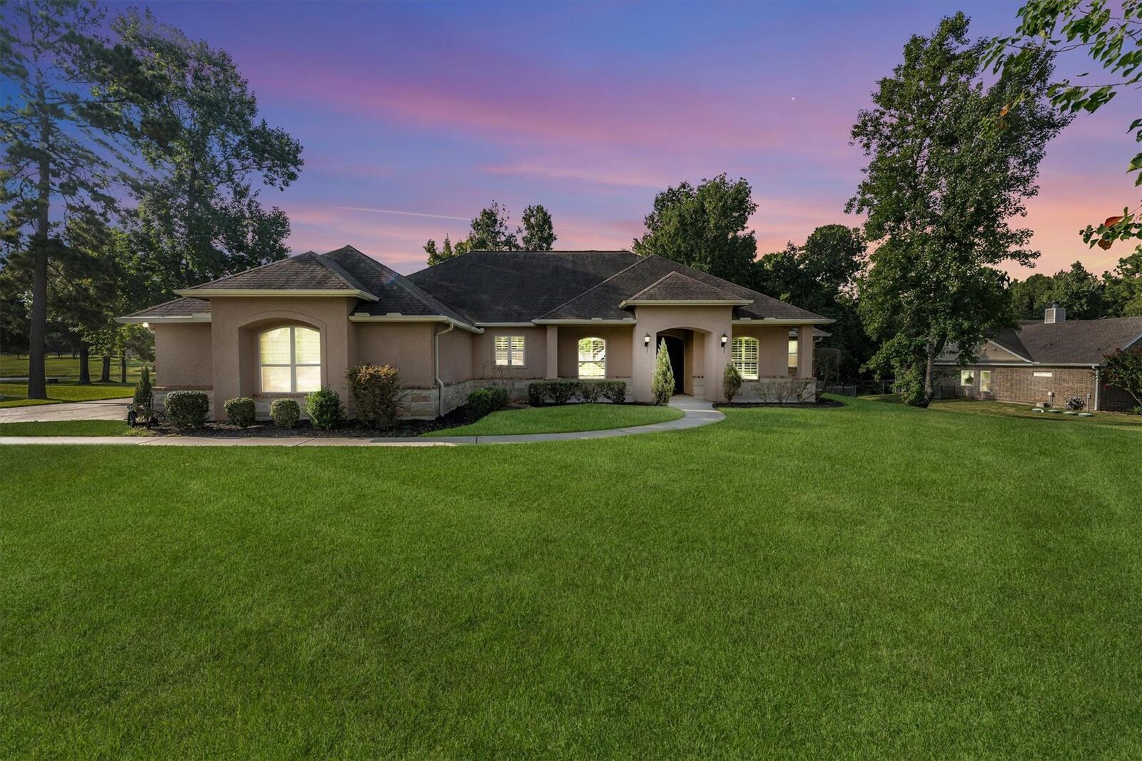 Property Photo: 1735 Opal Trail TX 77378