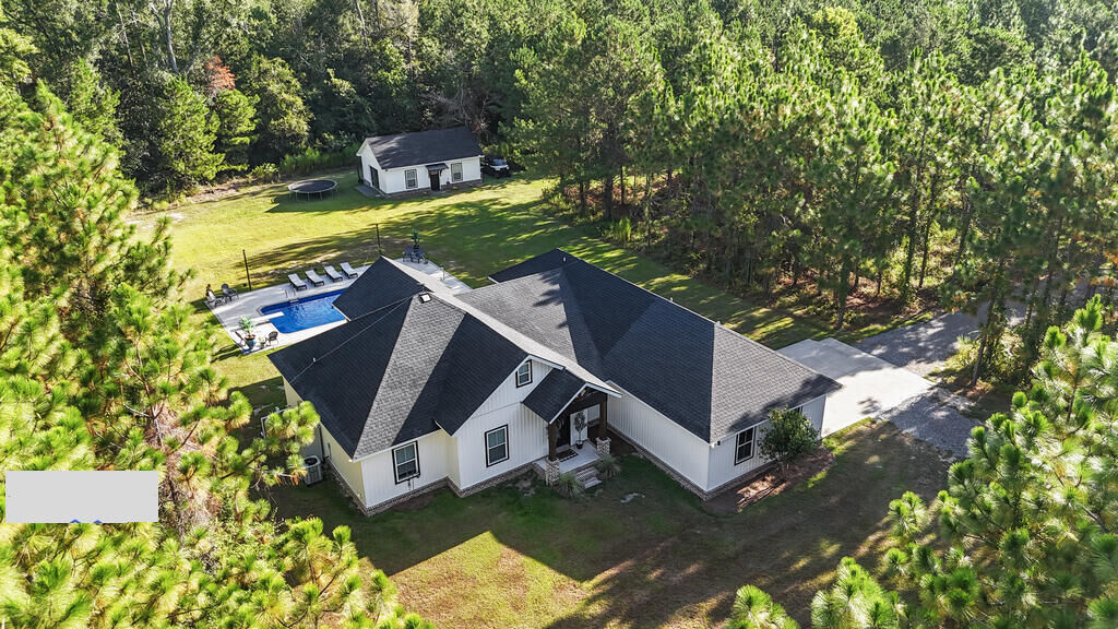 Property Photo:  321 Thomas Street  GA 31555 