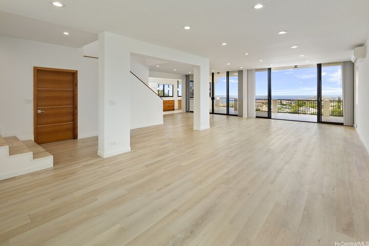 Property Photo: 2188 Hikino Street HI 96821