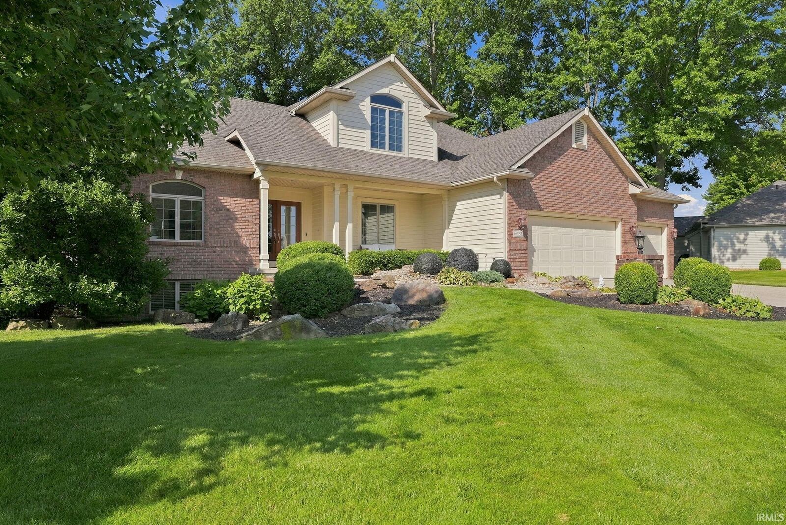 Property Photo: 6625 Cherry Hill Parkway IN 46835-9642