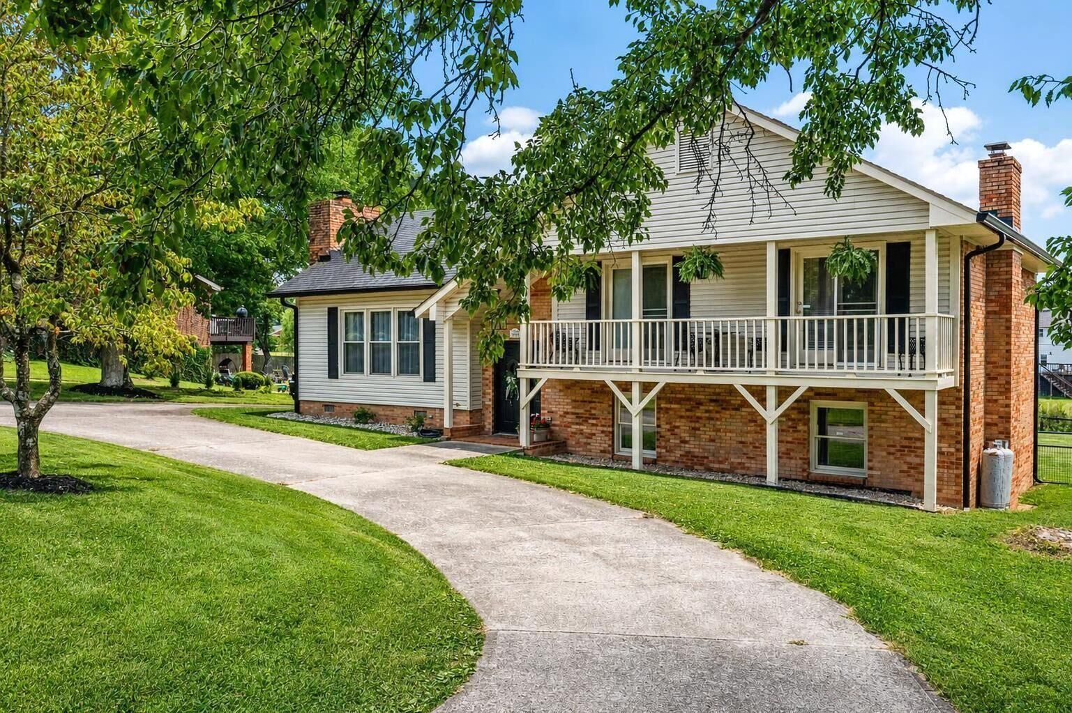 Property Photo: 1032 Crestwood Heights KY 40361