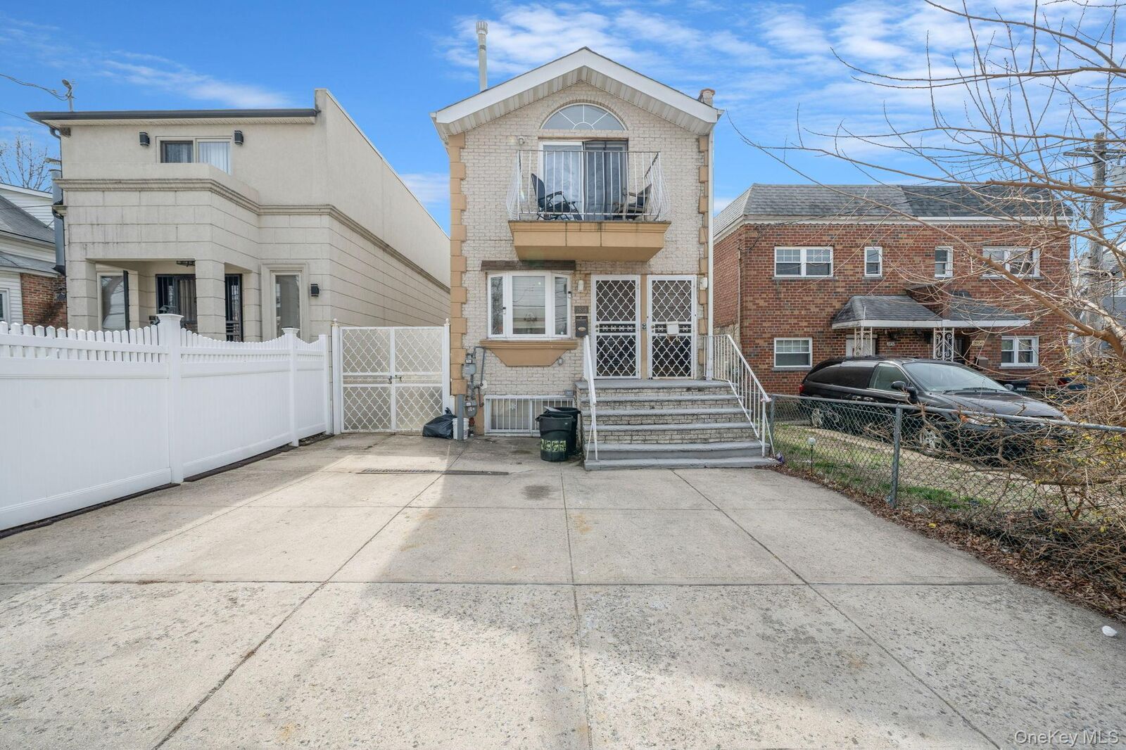 Property Photo:  2858 Sampson Avenue  NY 10465 