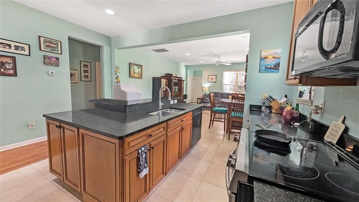 Property Photo: 1114 Tapestry Drive FL 34747