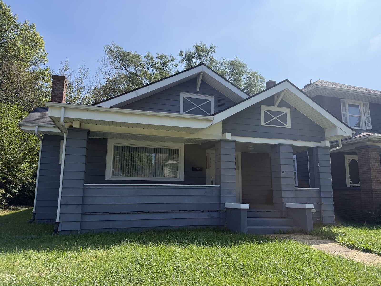 Property Photo:  1124 Victory Court  IN 46016 