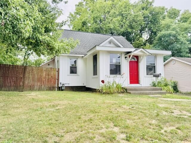 Property Photo:  8 Richmond Avenue  MI 49014-4404 