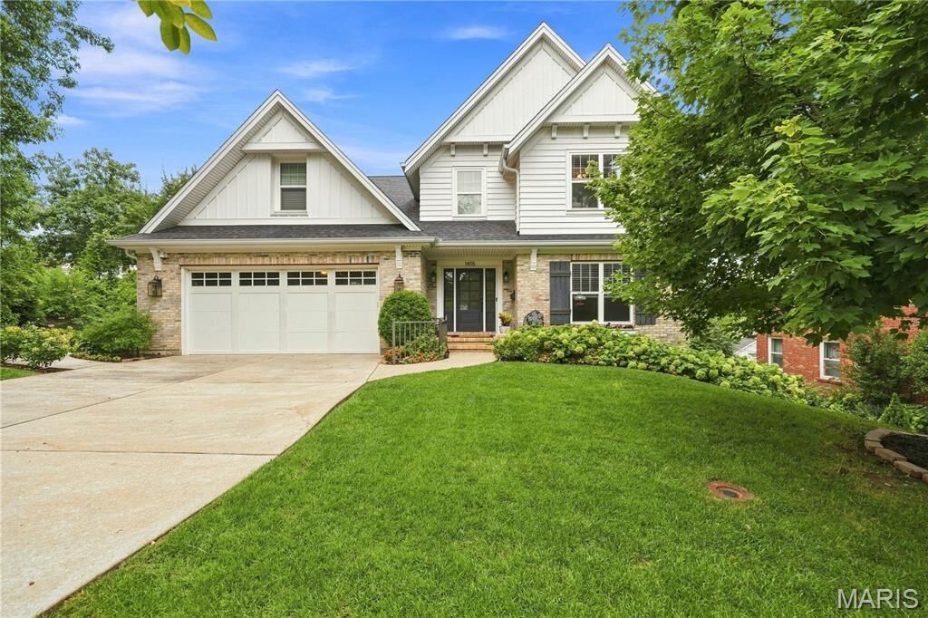 Property Photo: 1455 Forest View Drive MO 63122