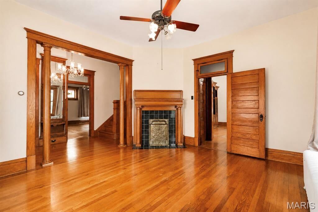 Property Photo: 318 E Ste Marie Street MO 63775