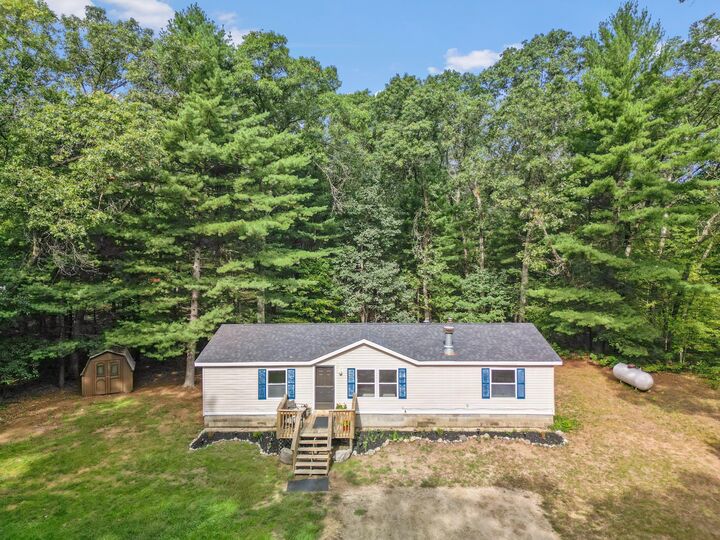 Property Photo:  2197 E Cedar Street  MI 49337 