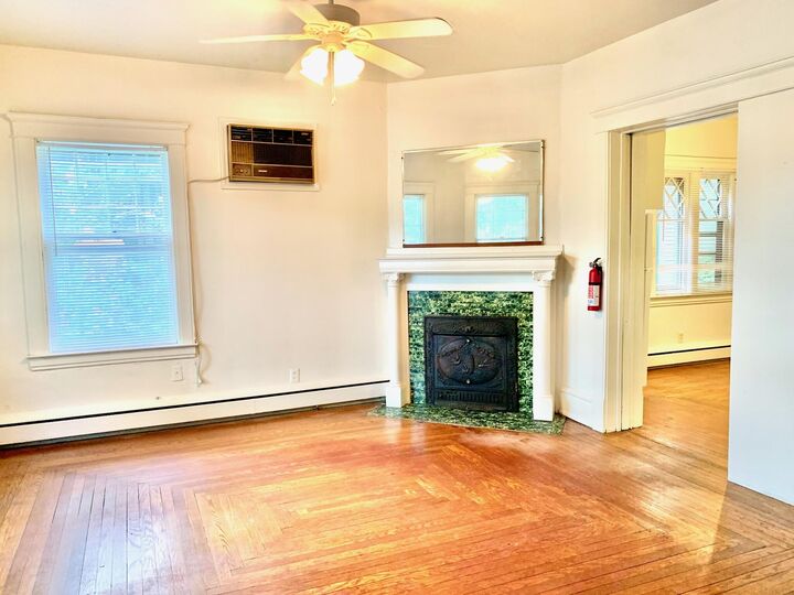Property Photo: 117 W Dutton Street MI 49007