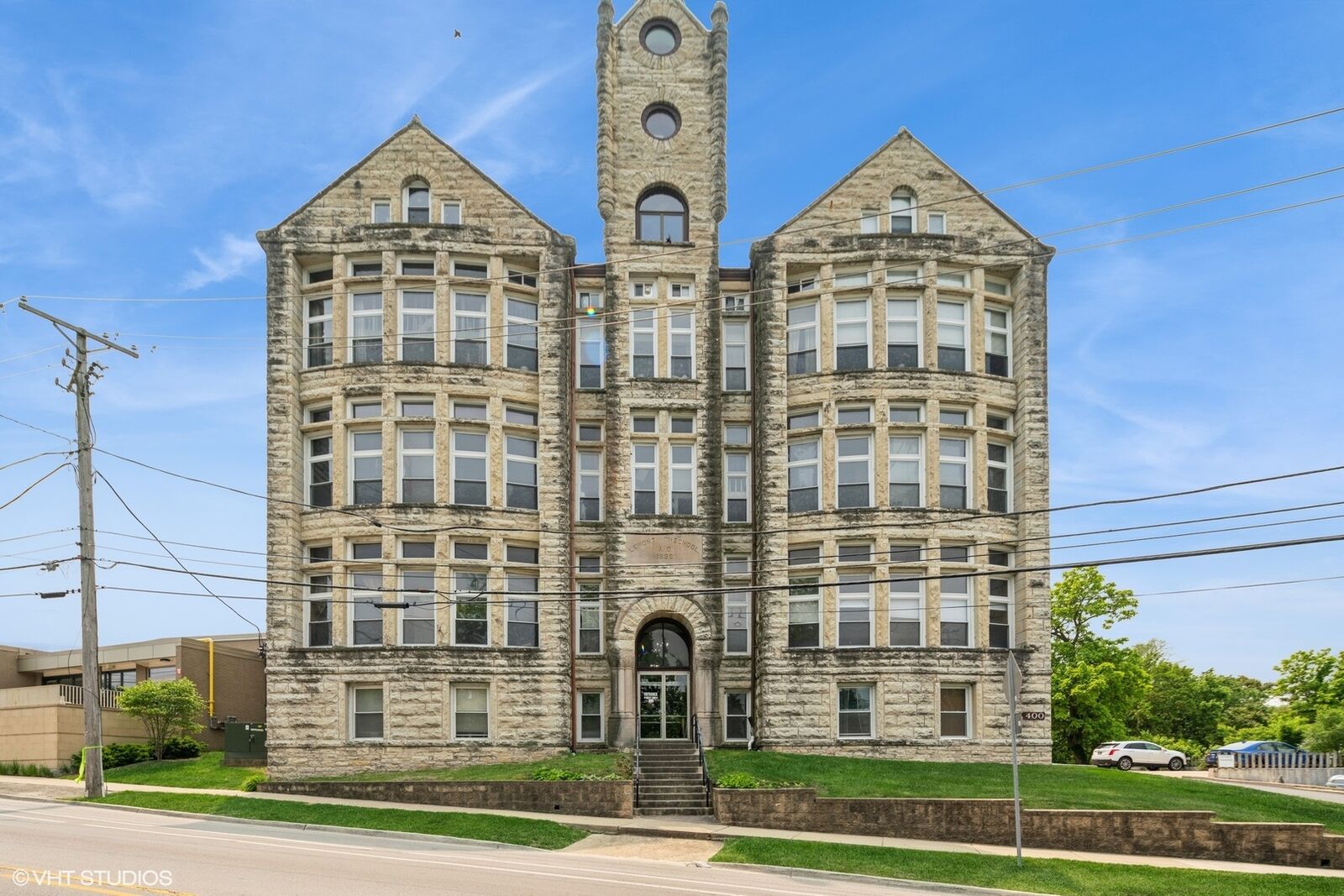 Property Photo:  400 McCarthy Road 421  IL 60439 