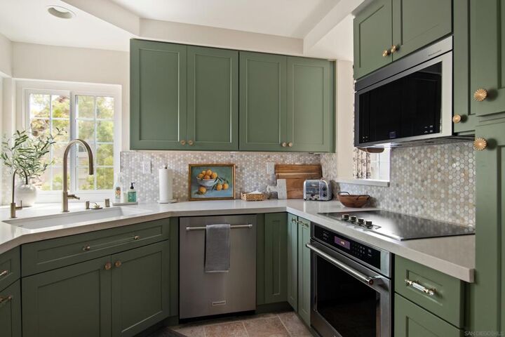 Property Photo: 3854 Crestone Place CA 92130