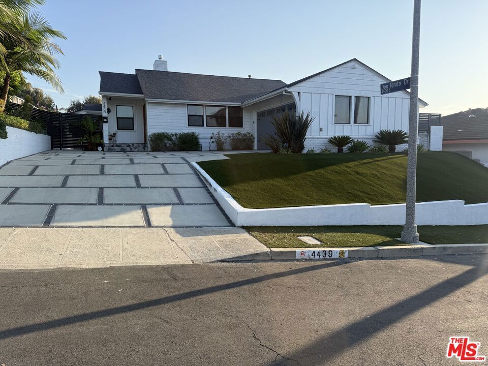 Property Photo:  4439 Don Zarembo Drive  CA 90008 