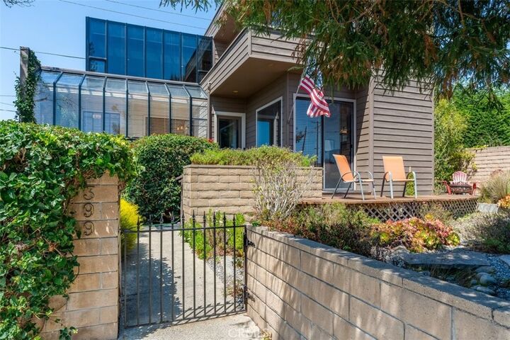 Property Photo:  399 Warwick  CA 93428 
