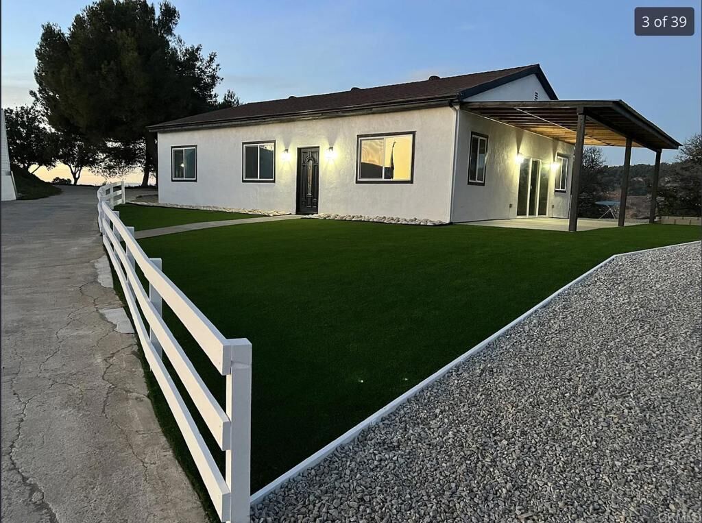 Property Photo: 1533 Avohill Drive CA 92003