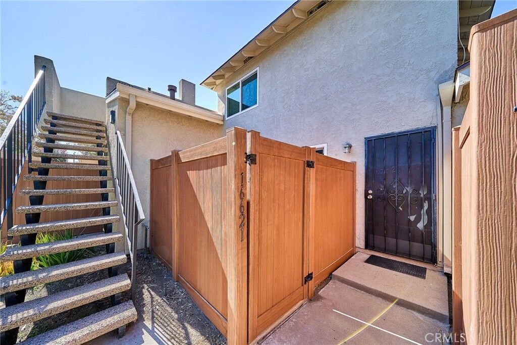 Property Photo:  16621 Shenandoah Ave.  CA 90703 