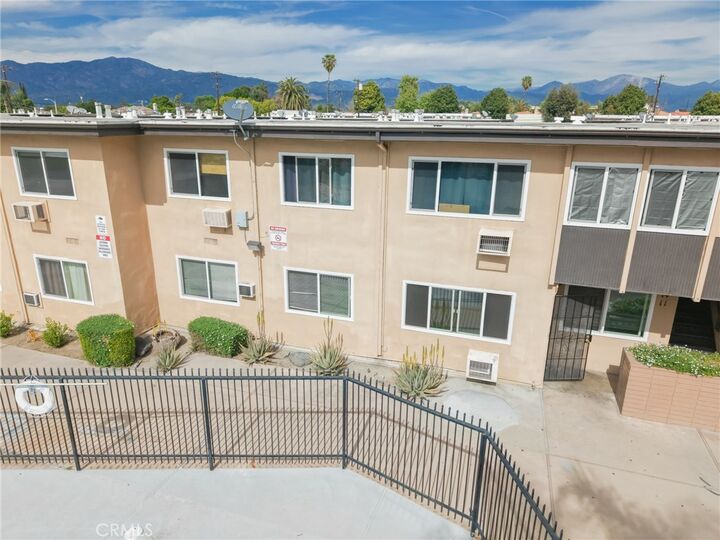 Property Photo:  3030 Vineland 3  CA 91706 