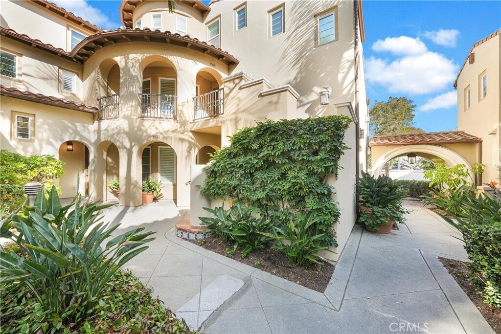 Property Photo: 7988 Aldea CA 92648