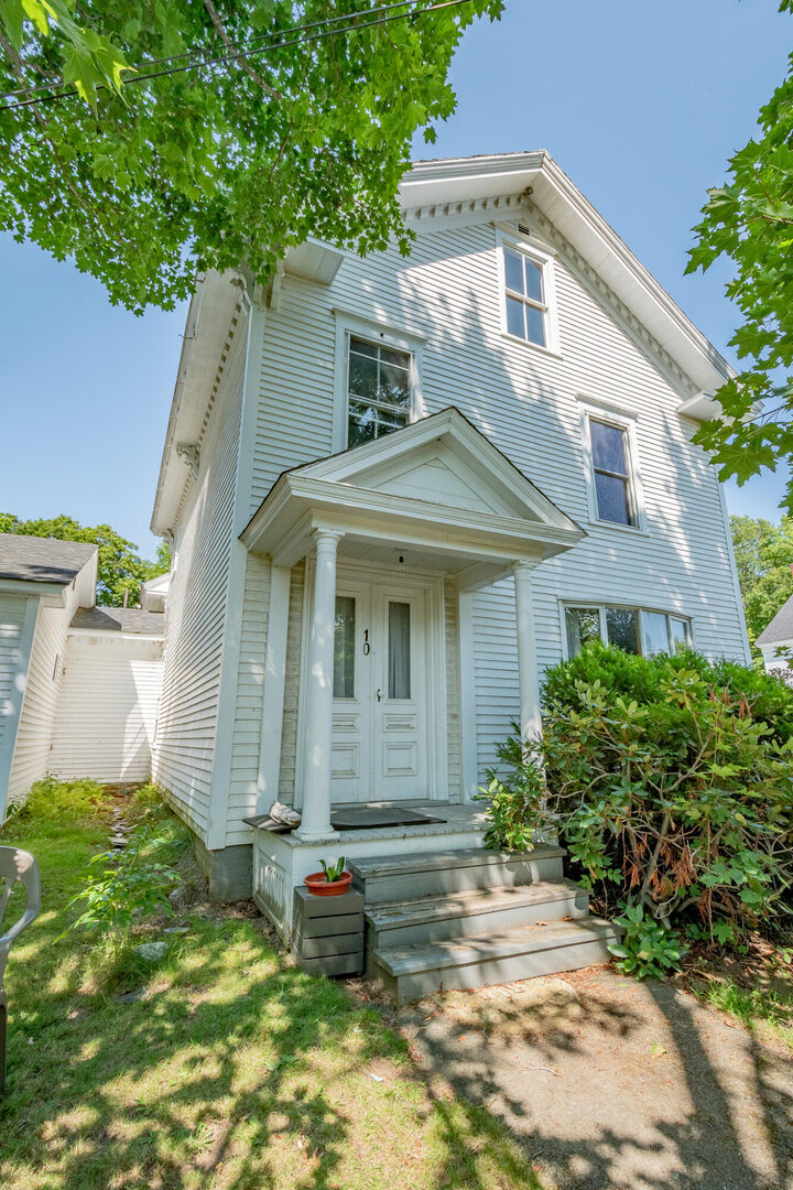 Property Photo: 10 High Street ME 04463